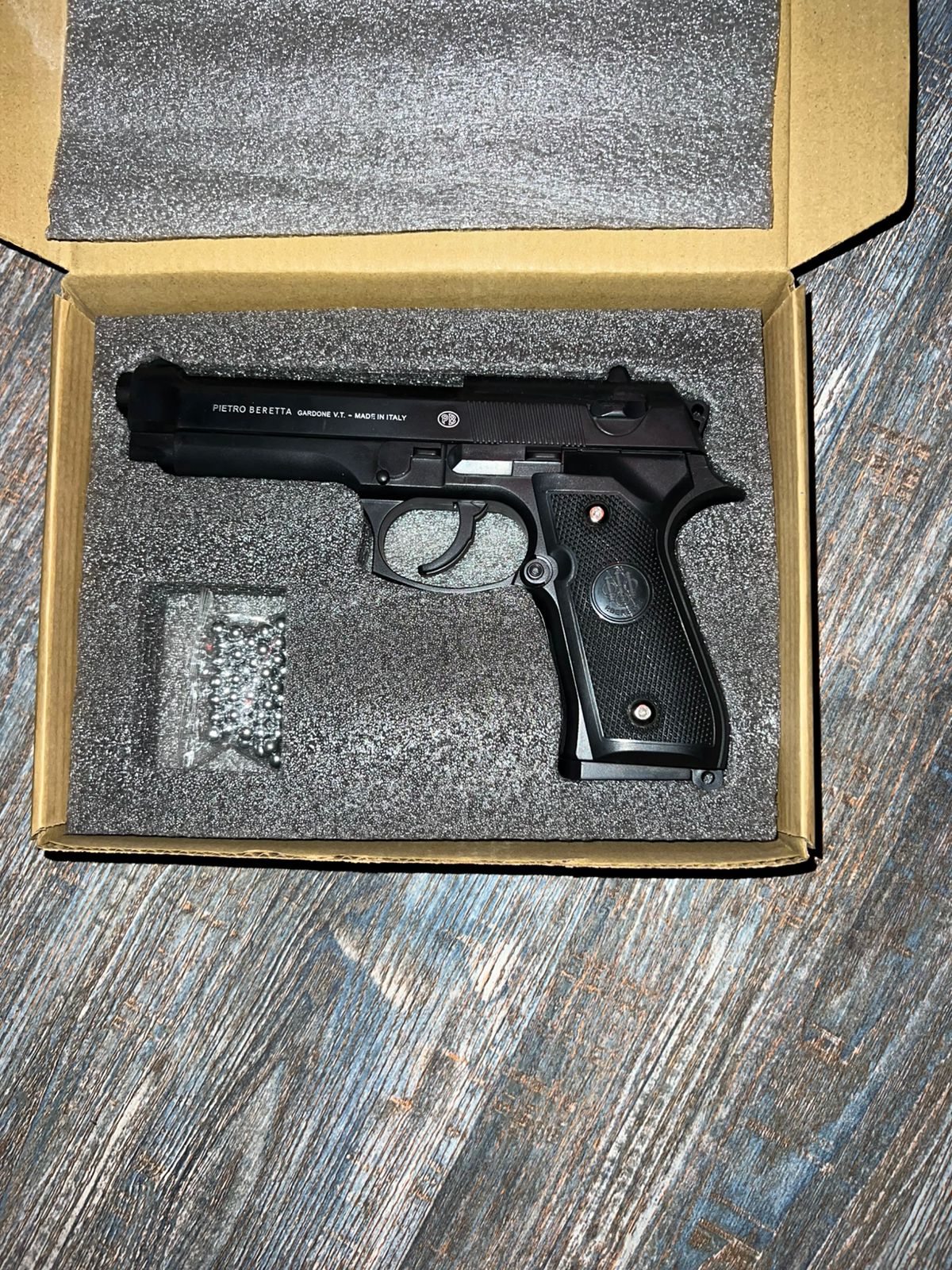 M92 Black Beretta Airsoft Toy Gun